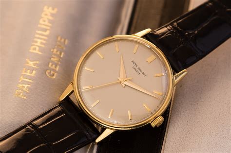 patek philippe calatrava costo|Patek Philippe Calatrava vintage gold.